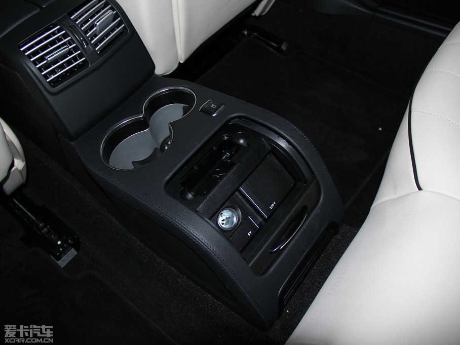 2015YE E 320L 4MATIC