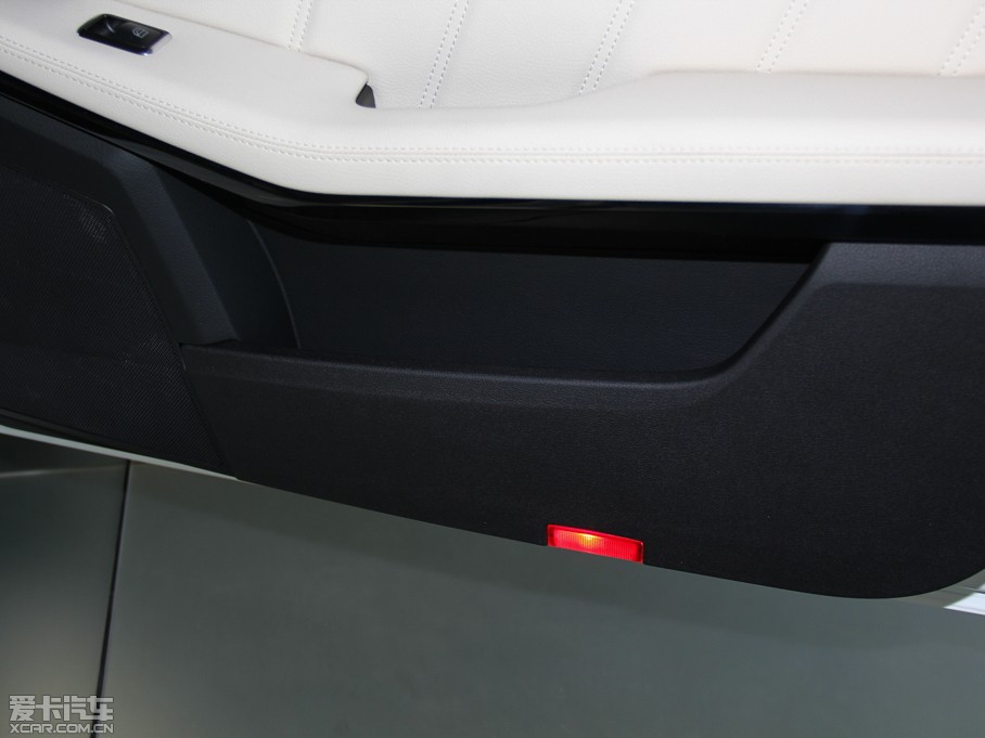 2015YE E 320L 4MATIC