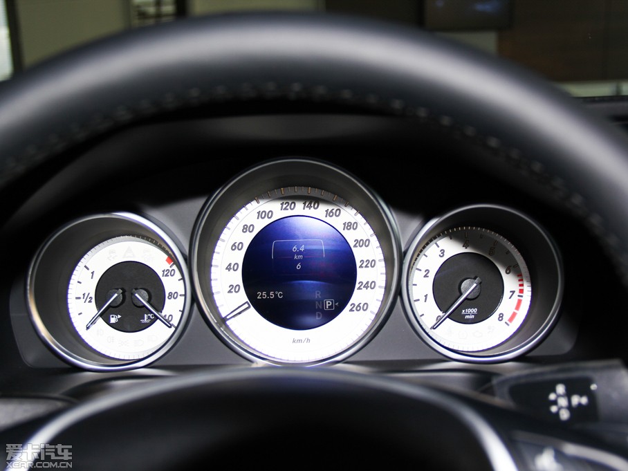 2015YE E 320L 4MATIC