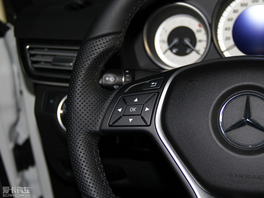 2015YE(j) E 320L 4MATIC