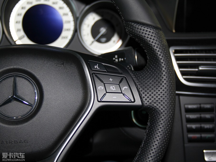 2015YE E 320L 4MATIC