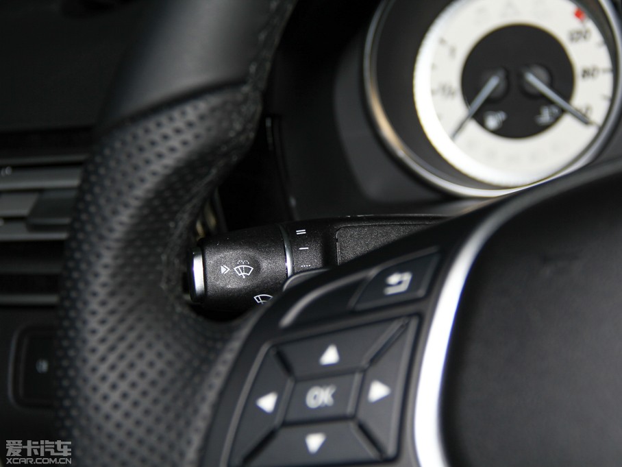 2015YE(j) E 320L 4MATIC