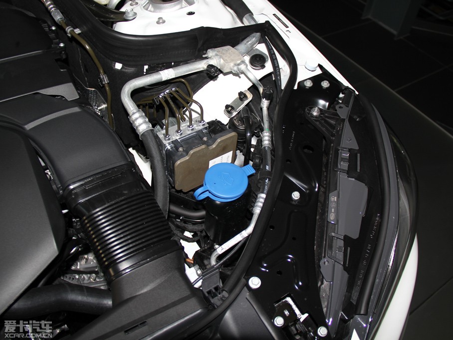 2015YE E 320L 4MATIC