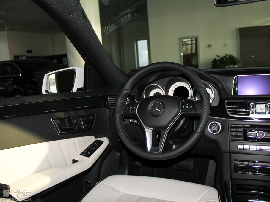 2015YE E 320L 4MATIC