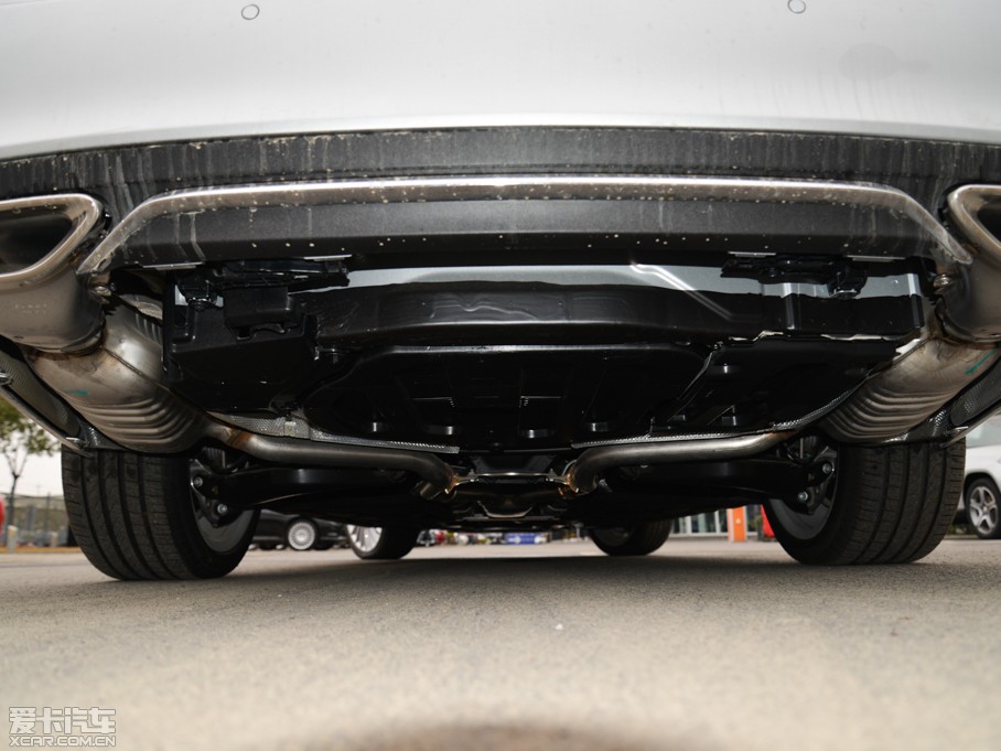 2015YE(j) E 260L A