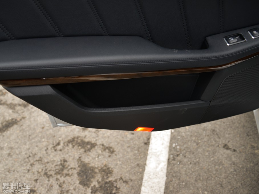 2015YE(j) E 260L A