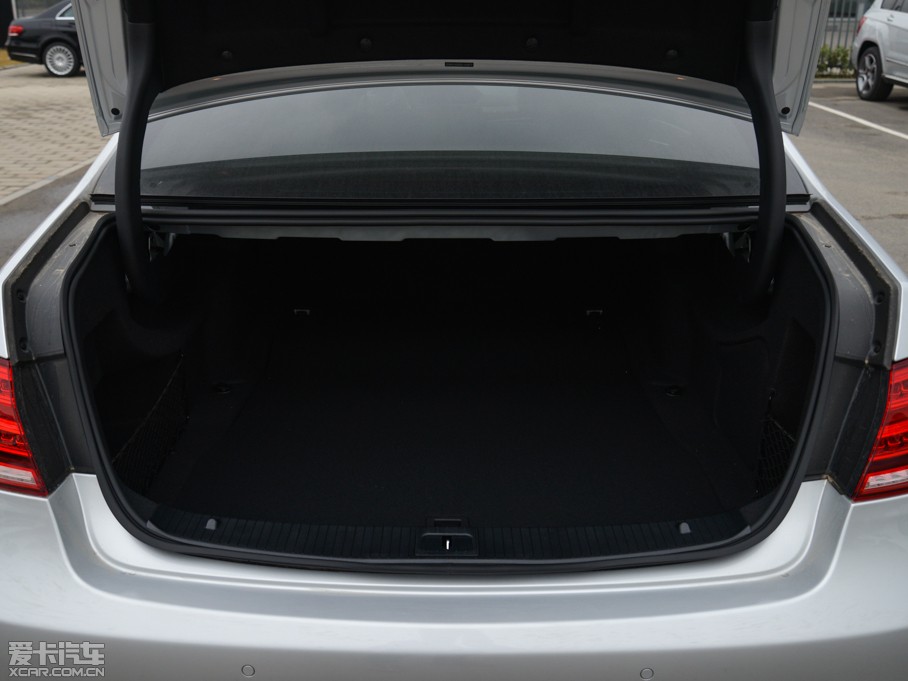 2015YE(j) E 260L A