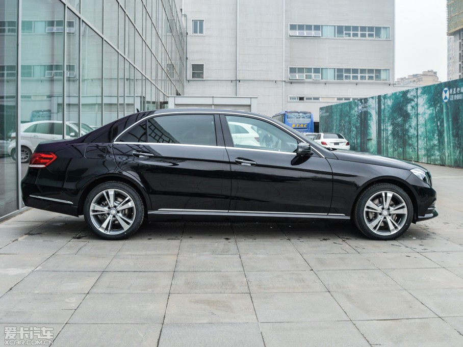 2015YE E 320L 4MATIC A