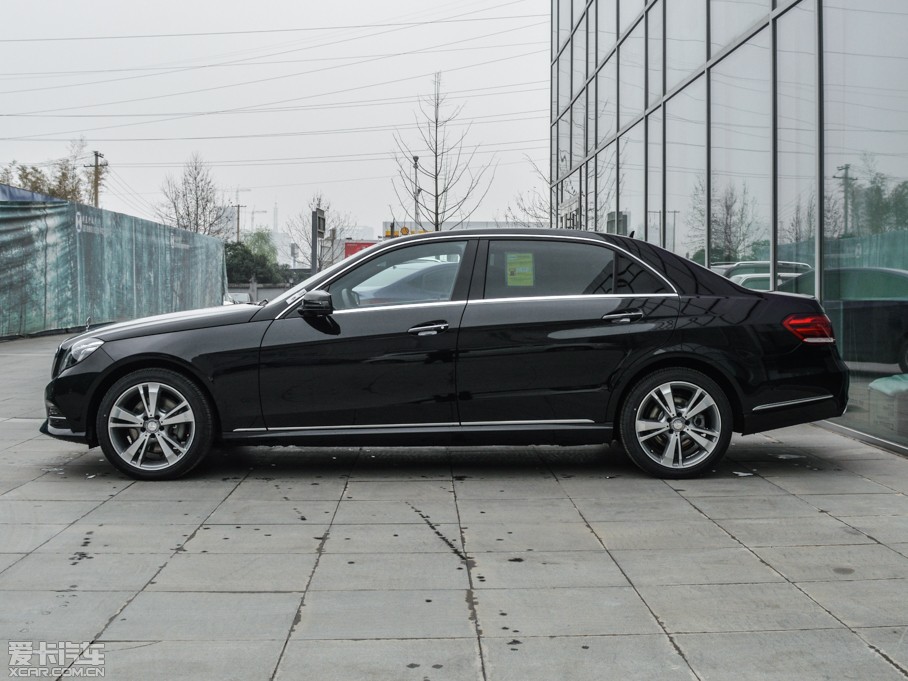 2015YE E 320L 4MATIC A