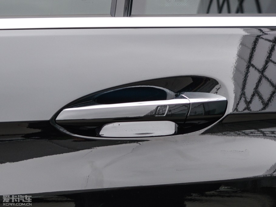 2015YE E 320L 4MATIC A