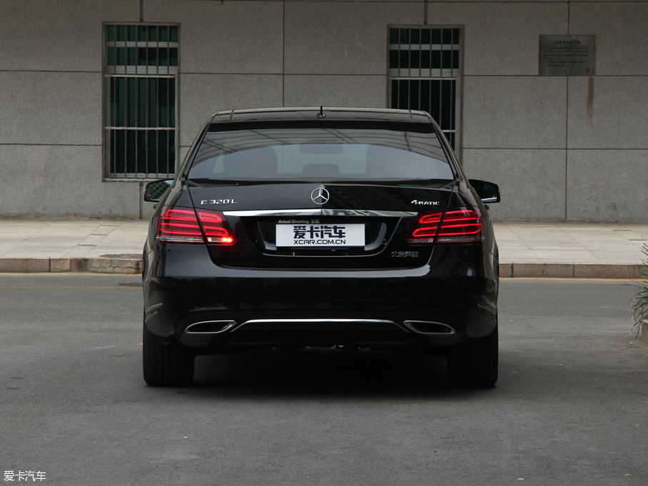 2015YE E 320L 4MATIC A