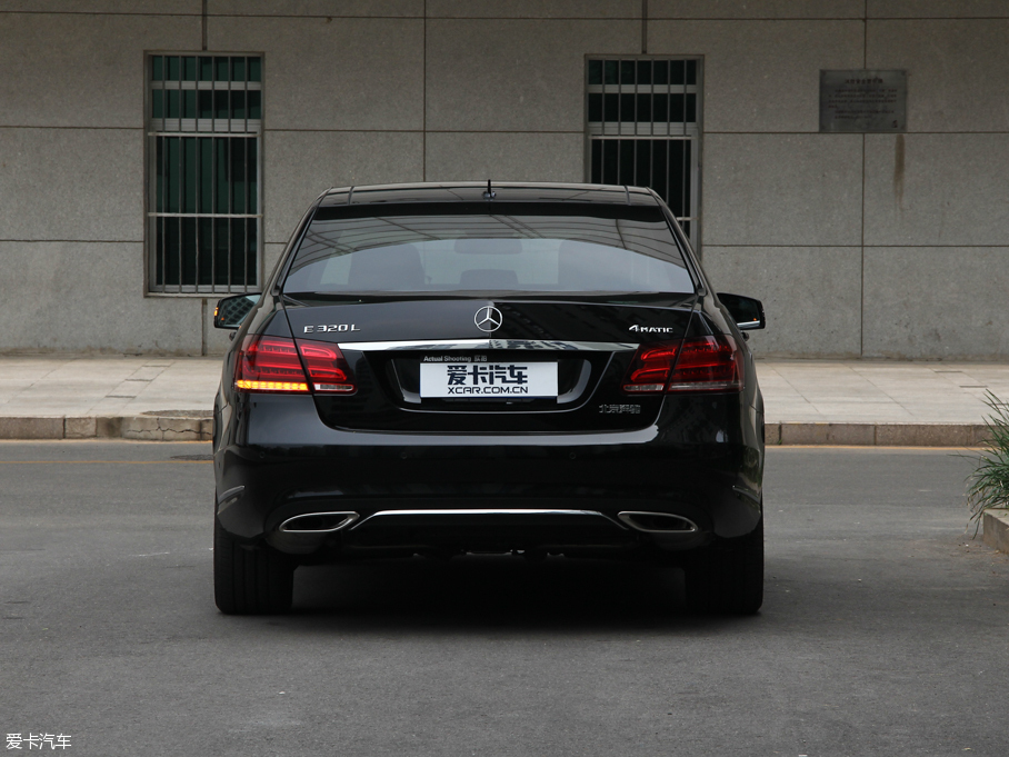 2015YE E 320L 4MATIC A