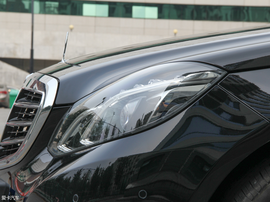 2015YE E 320L 4MATIC A