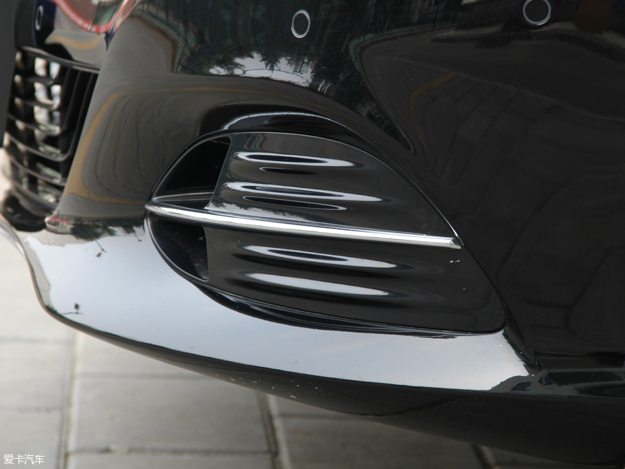 2015YE E 320L 4MATIC A