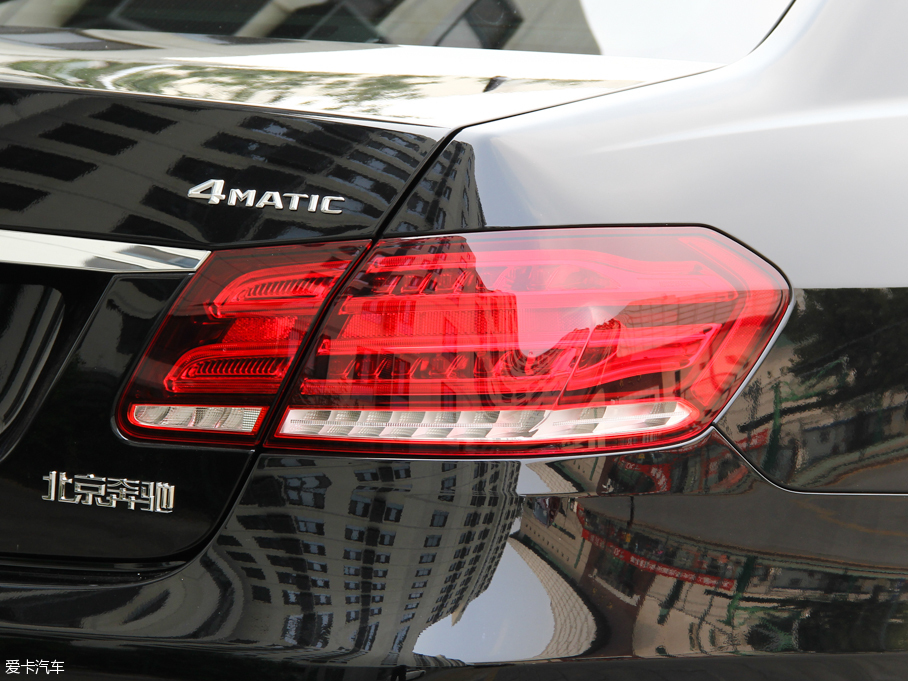 2015YE E 320L 4MATIC A