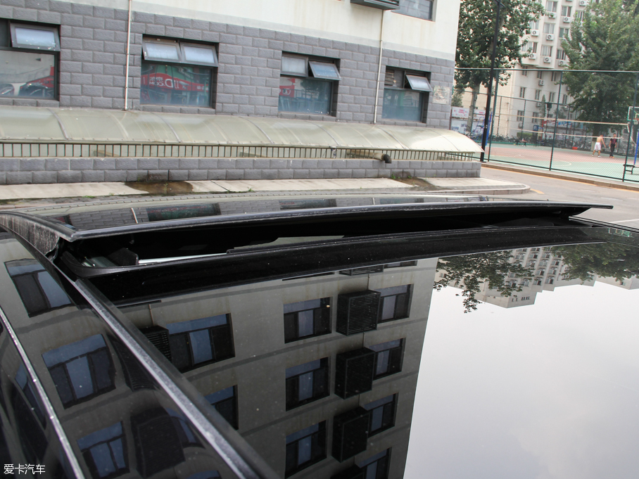 2015YE E 320L 4MATIC A