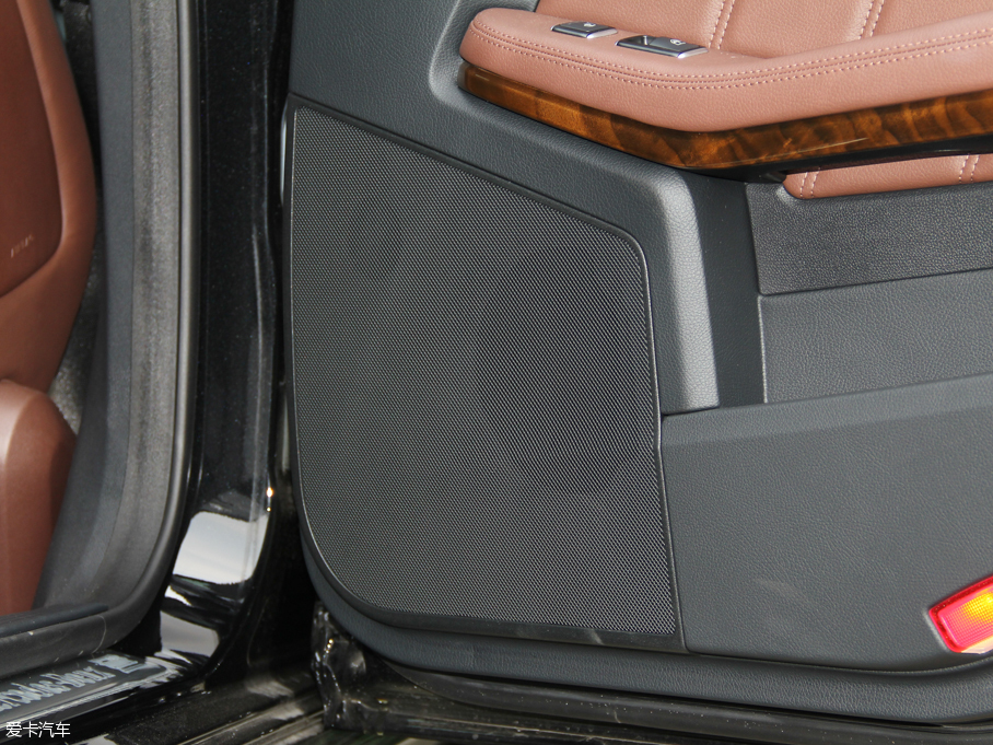 2015YE E 320L 4MATIC A