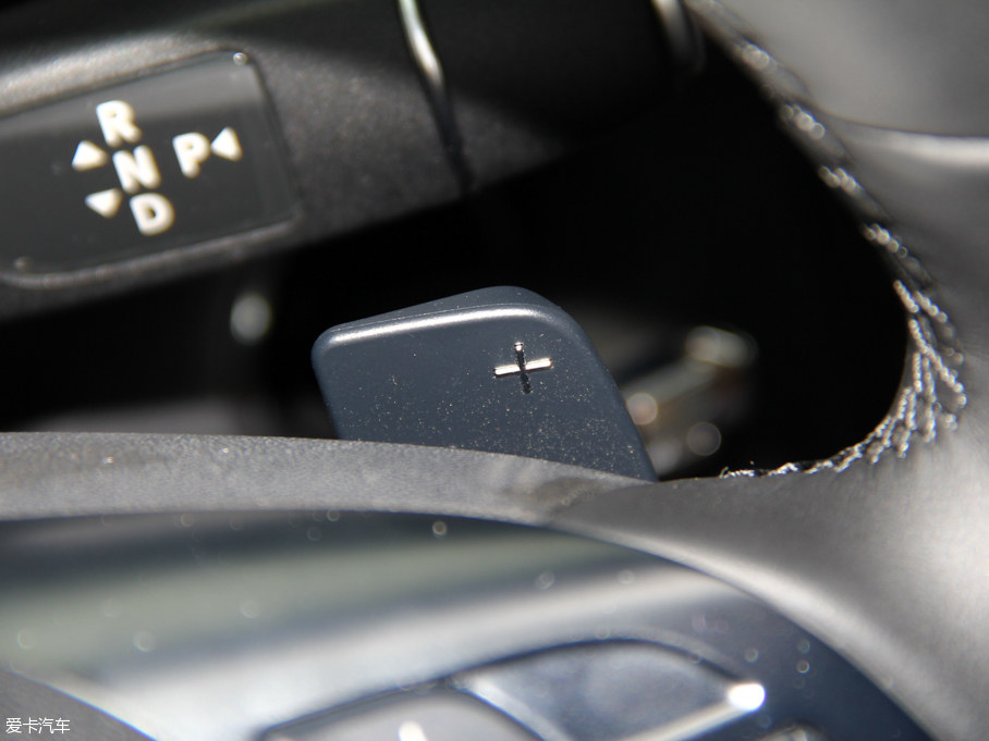 2015YE E 320L 4MATIC A