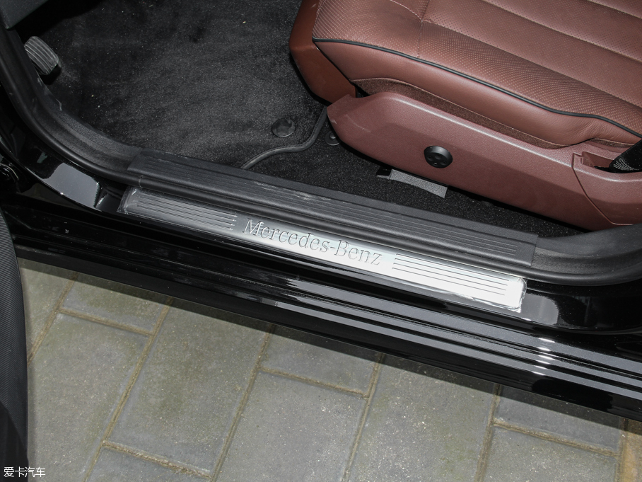 2015YE E 320L 4MATIC A