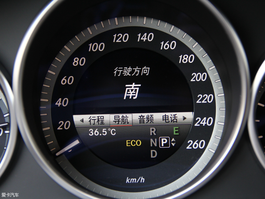 2015YE E 320L 4MATIC A