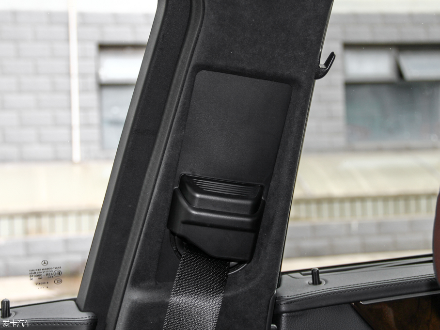 2015YE(j) E 320L 4MATIC A