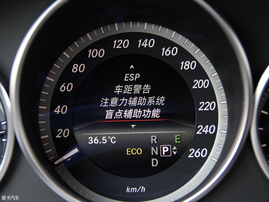 2015YE(j) E 320L 4MATIC A