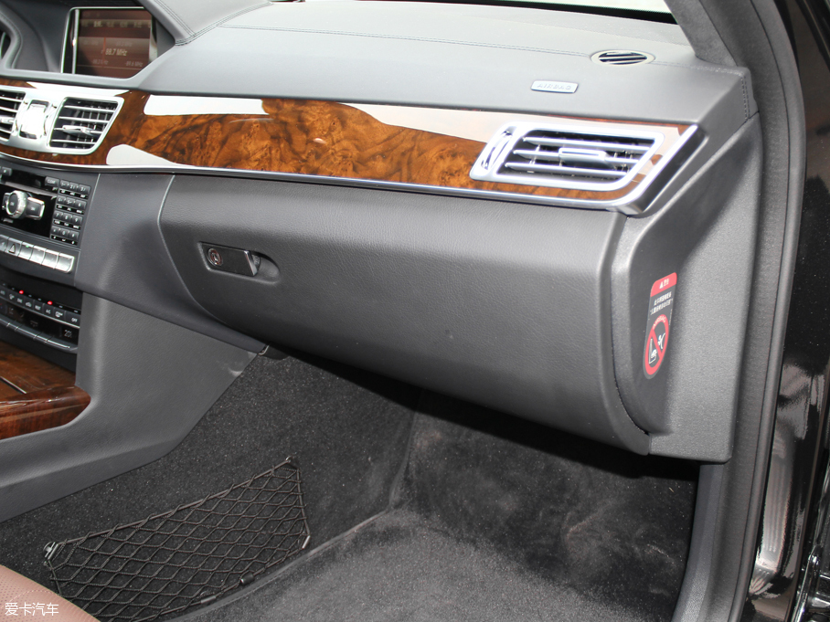 2015YE E 320L 4MATIC A