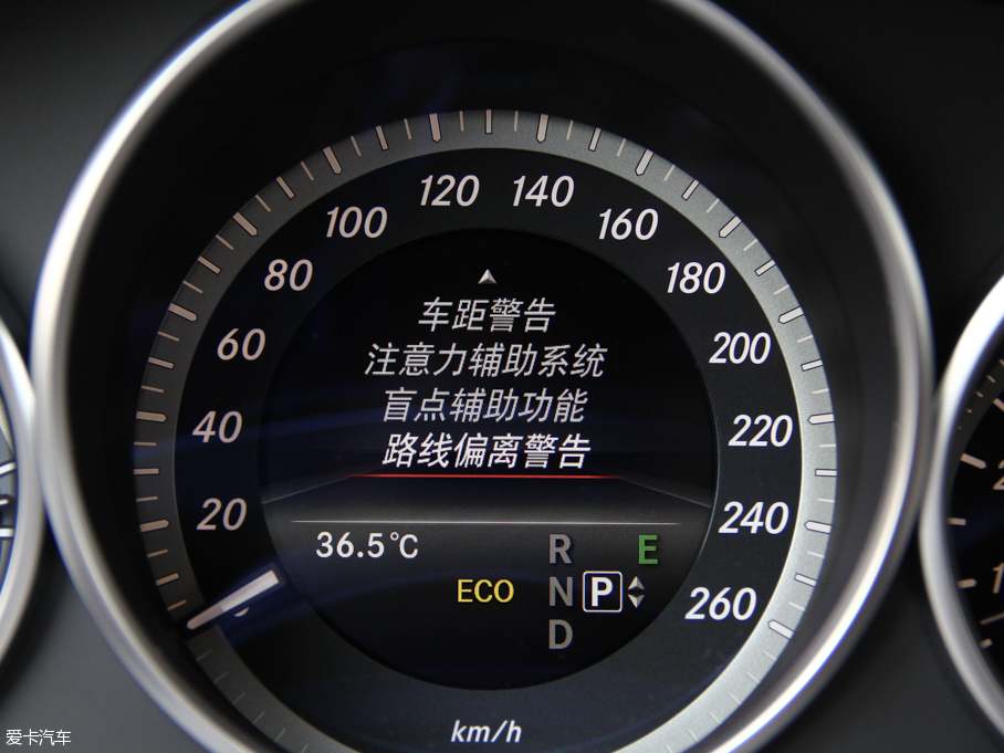 2015YE E 320L 4MATIC A