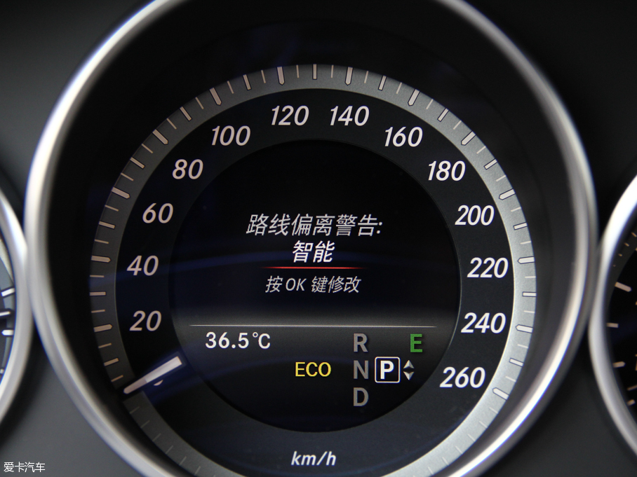 2015YE E 320L 4MATIC A