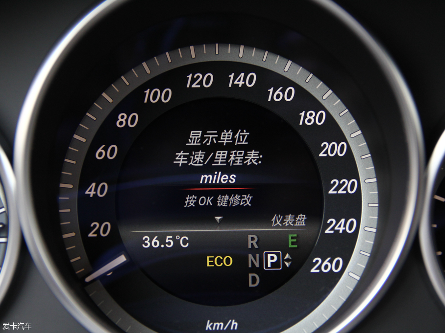 2015YE E 320L 4MATIC A