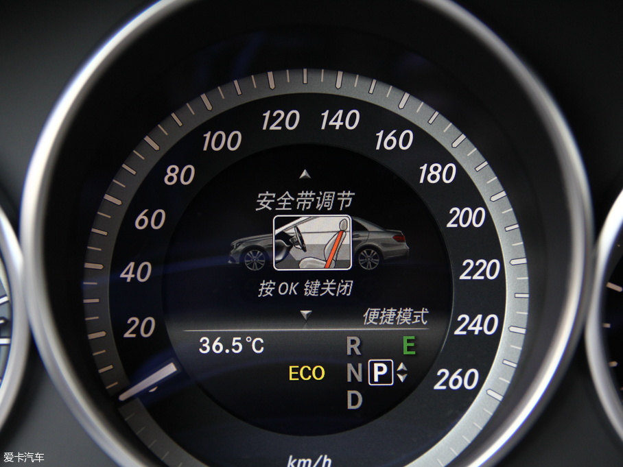 2015YE E 320L 4MATIC A