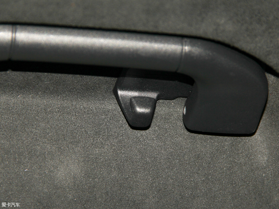 2015YE E 320L 4MATIC A