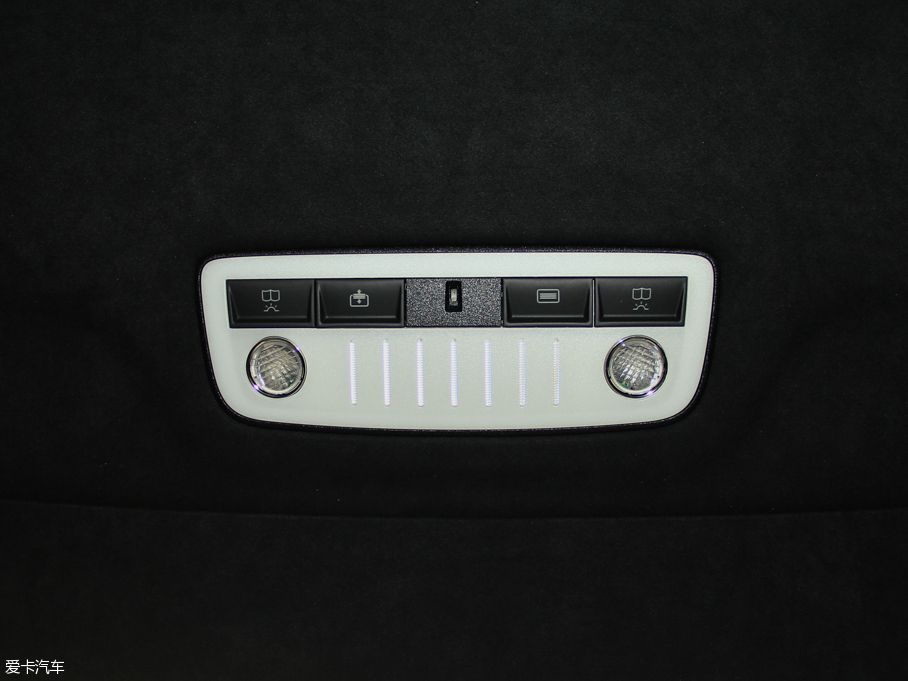 2015YE E 320L 4MATIC A