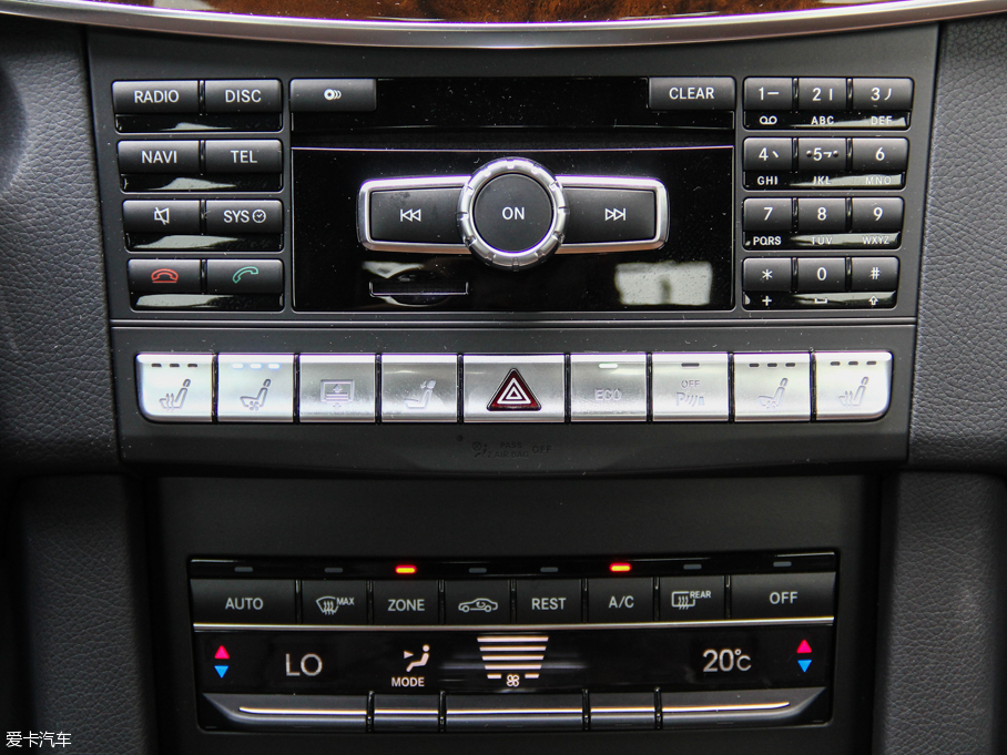 2015YE E 320L 4MATIC A