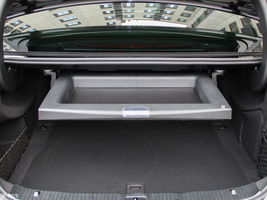 2015YE E 320L 4MATIC A