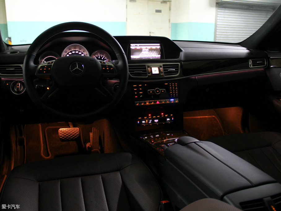 2015YE E 320L 4MATIC A