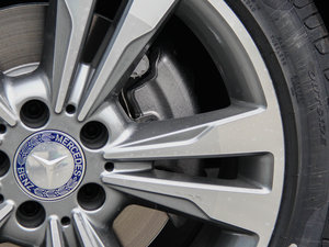 2015E 260L \(yn)(dng)r(sh) (x)(ji)^