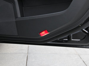 2015E 320L 4MATIC \ g