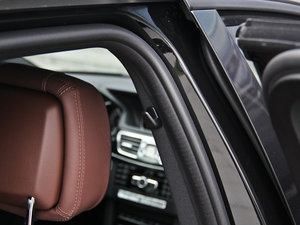 2015E 320L 4MATIC \ g