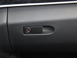 2015E 320L 4MATIC \ g