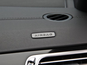 2015E 320L 4MATIC \ g