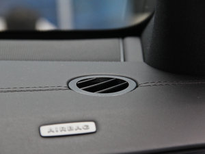 2015E 320L 4MATIC \ g