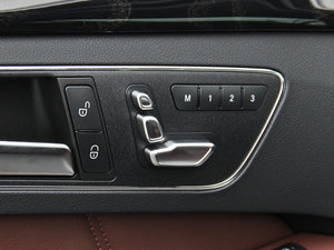 2015E 320L 4MATIC \ {{