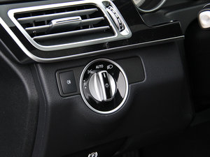 2015E 320L 4MATIC \ g