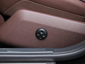 2015E 320L 4MATIC \ g