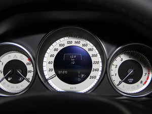 2015款E 320L 中控区