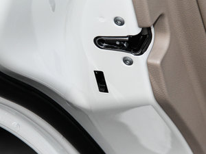 2015E 320L \(yn)(dng) g