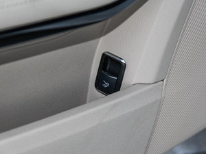 2015E 320L \(yn)(dng) g