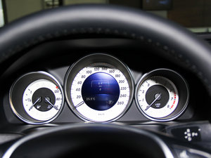 2015E 320L 4MATIC п؅^