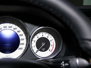 2015E 320L 4MATIC п؅^